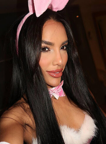 Knightsbridge party-girl Vega london escort