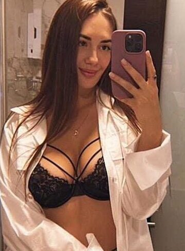 Kensington brunette Nikilina london escort