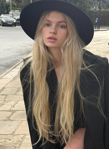 central london 300-to-400 Ansi london escort