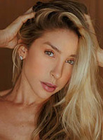 Central London blonde Crowna london escort