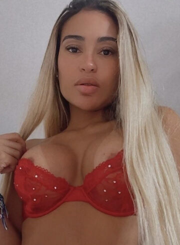 Kensington party-girl Zanotti london escort